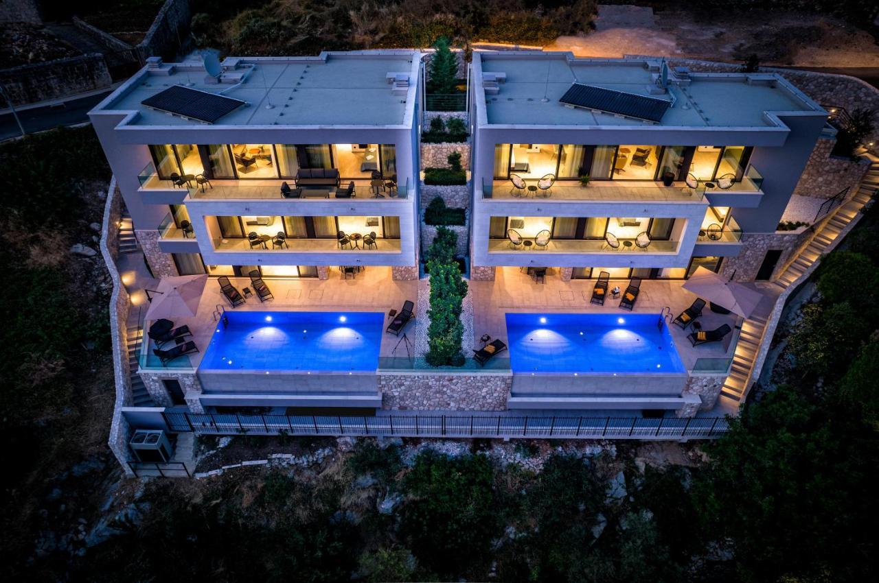 Luxury Maris 5* Vila *